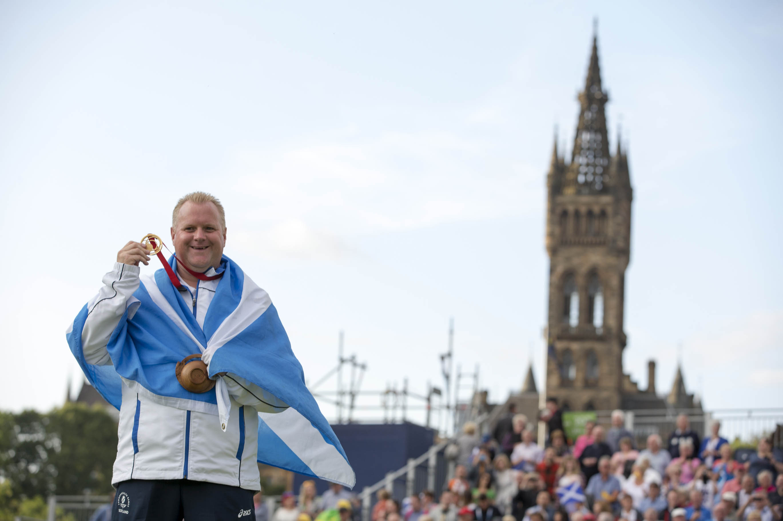 Darren Burnett announces international retirement