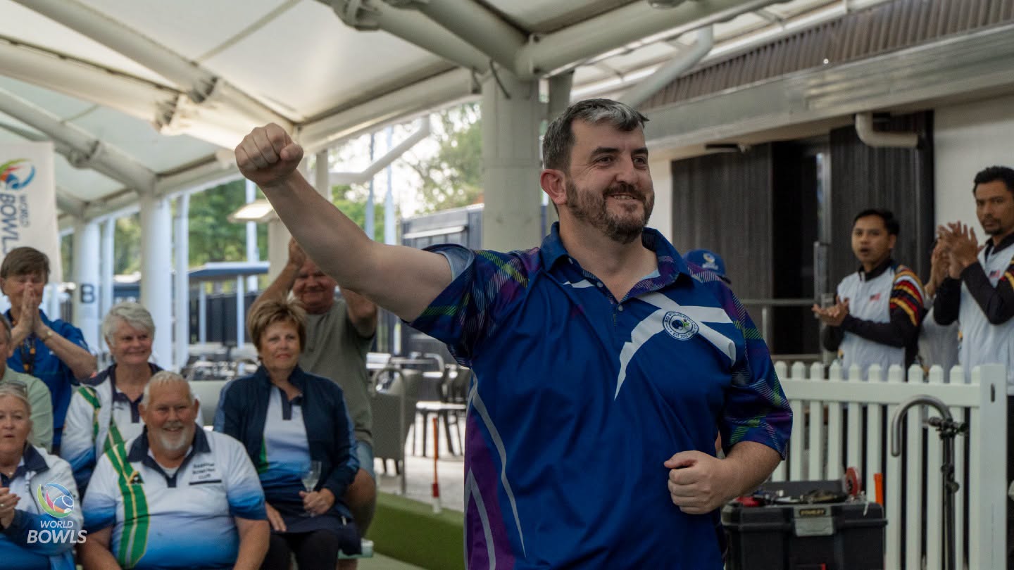 Iain McLean crowned World Bowls Champion of Champions